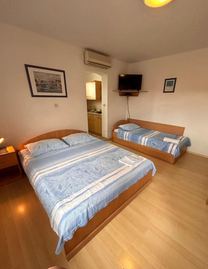Apartment Alfirev Vodice Zewnętrze zdjęcie